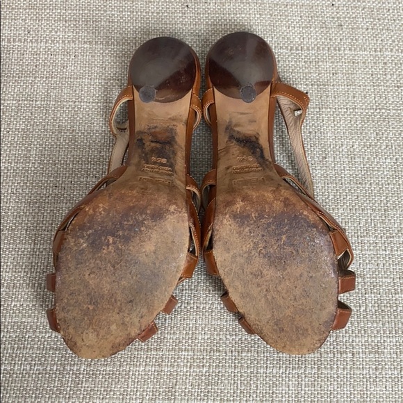 Fendi strapy platform heels - Picture 4 of 7